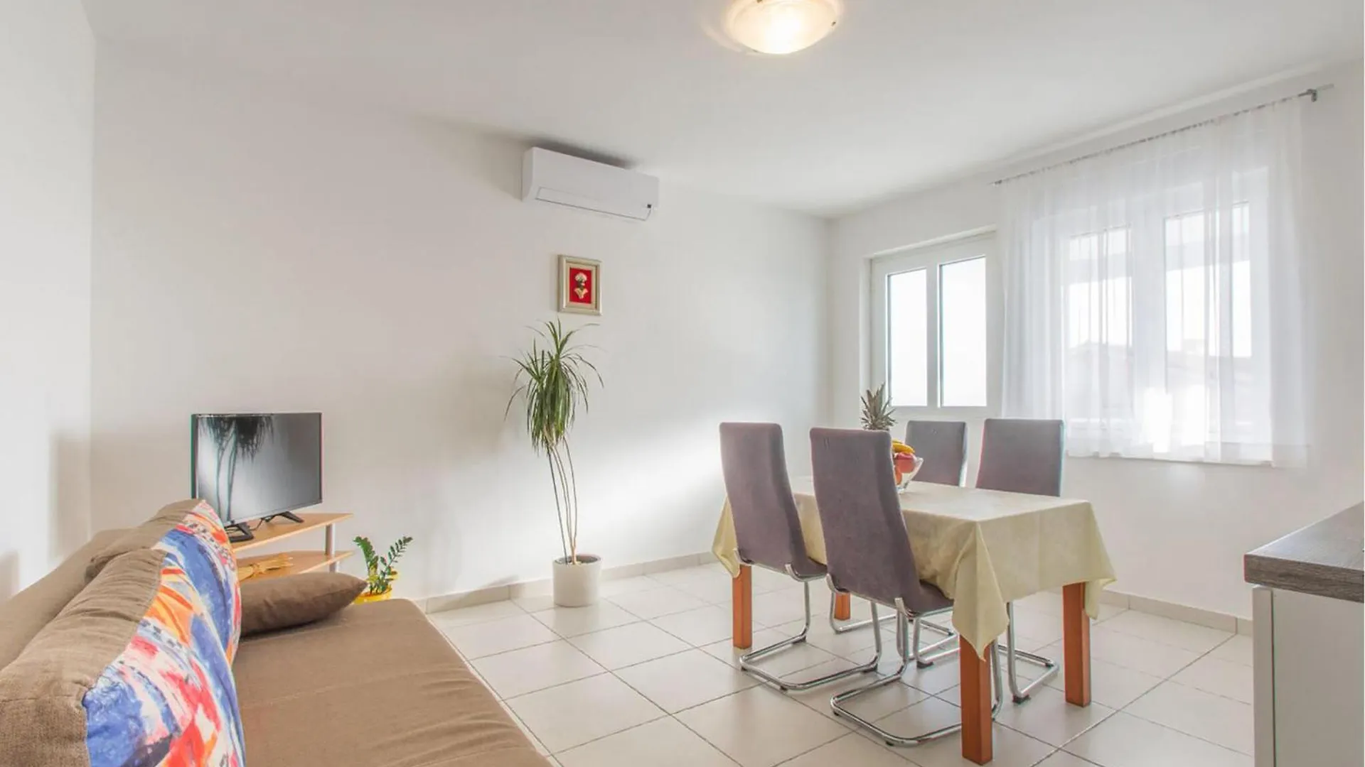 Awesome Apartment In Novi Vinodolski With House Sea View クロアチア