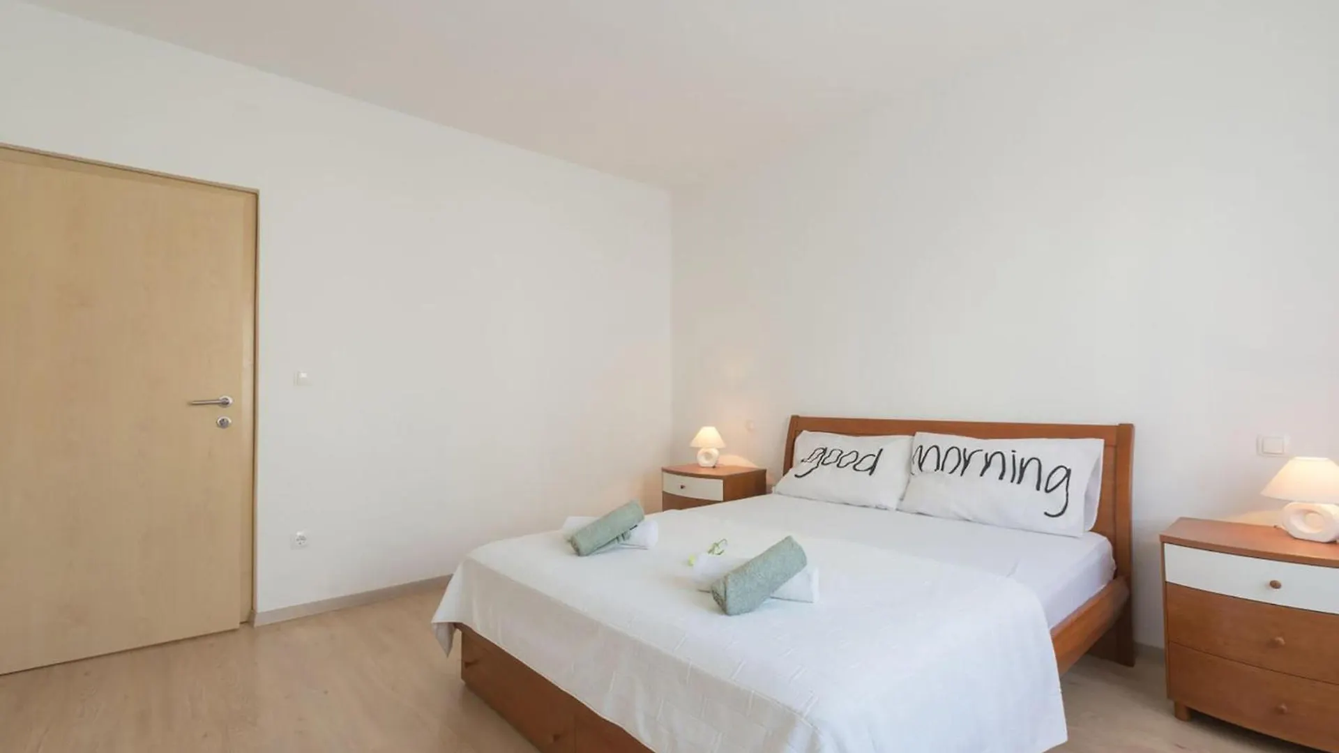 Awesome Apartment In Novi Vinodolski With House Sea View