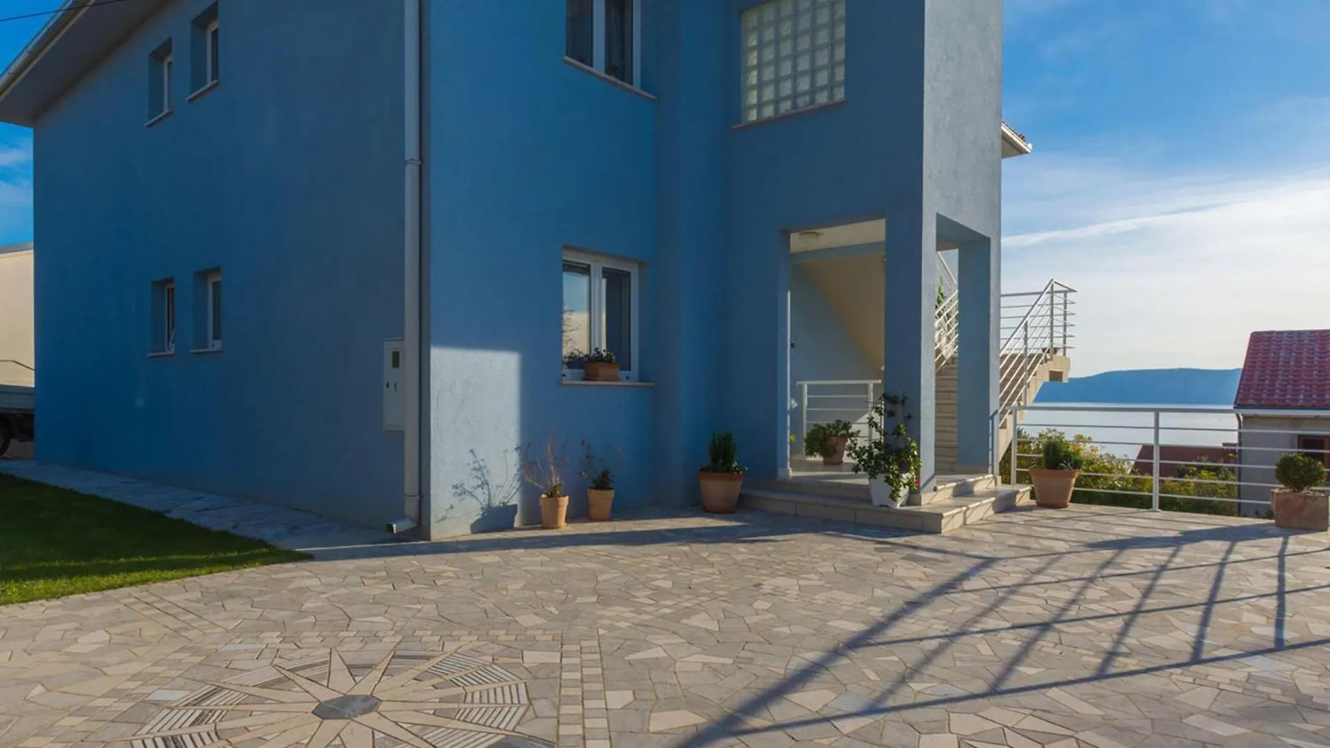 Awesome Apartment In Novi Vinodolski With House Sea View
